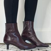 Wonders Flexfit G-7111 Wine Leather Kitten Heeled Ankle Boots. image