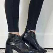 Wonders Eliot Snake Skin Black Leather V Cut  I-9013