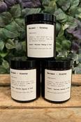Wild Atlantic Wicks Maimeó - Granny in Velvet Peony &amp; Oud