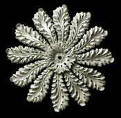 Centre Piece: Small Excelsior Leaf
