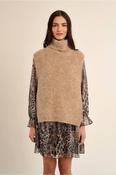 Knitted Turtleneck Sleeveless Sweater in Beige