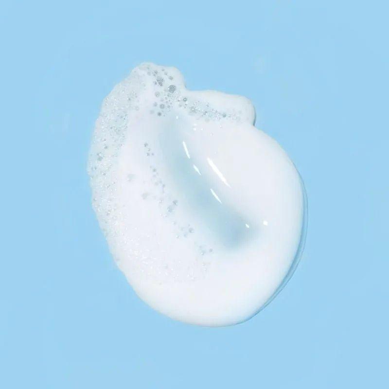 CeraVe Cream-to-Foam Cleanser for Normal to Dry Skin - Removes Makeup, Hydrating, With Ceramides, Hyaluronic Acid - 236ml