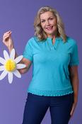 Blouson Crochet Trim Tee GREEN image