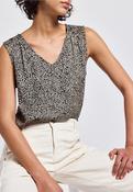 V-neck blouse w smok detail    cotton cream                   345737 image