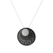 classic beauty necklace - black image