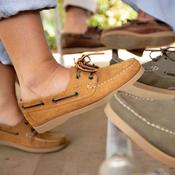 Le Chameau Women's Galion Nubuck Femme Deck Shoes in Tan image