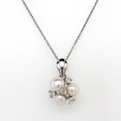 silver pearl cluster and cz pendant�on 45cm chain  a image