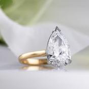 Pear Cut Solitaire Engagement Ring 4.01ct image