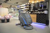 i18B Scrubber Dryer