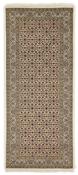 Tabriz Indi Runner 1516799 image