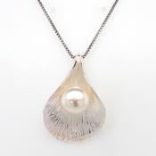 silver large shell and pearl pendant 12mm on 45cm chain  a image