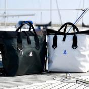 SACQUA Waterproof Handbag For Women On The Water