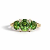 18ct Chrome Diopside &amp; Diamond Trilogy Ring image