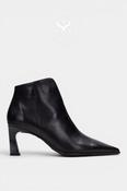 Hispanitas Black Pointed Toe Ankle Boots HI265076