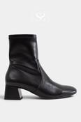 Wonders Black Round Toe Ankle Boot G-5530