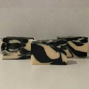 Bó Bar Soap - Black &amp; White