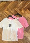 Allude Cotton V Neck Tee in White