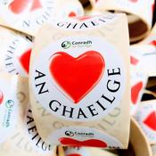 Stickers - ❤ An Ghaeilge - Roll of 100) Heart