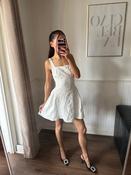 WHITE FLORAL MINI