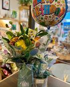 A Bright Happy Birthday Balloon &amp; Fresh Flower Bouquets