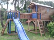 Deluxe Treehouse with Bridge Link