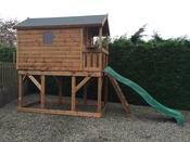 Deluxe Treehouse &amp; Slide