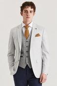 Hugo: Contrasting 3-Pc Suit