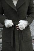 Hand Knit Fingerless Aran Gloves - M / Natural image