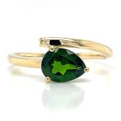 9ct Yellow Gold Earth Grown Pear Cut Chrome Diopside Ring