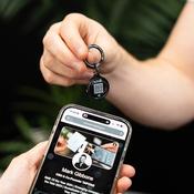 TAPiTAG NFC Smart Keychain – Tap to Share Your Digital Profile