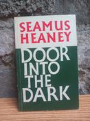 Seamus Heaney - Door Into the Dark - PB - Faber