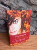 Suzanne Collins - Vlammen ( De Hongerspelen 2 ) ( Nederland Edition) - PB