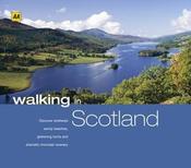 AA Publishing / Walking in Scotland (Coffee Table Book)