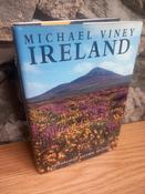 Michael Viney - Ireland : Smithsonian Natural History - HB - 2003 image