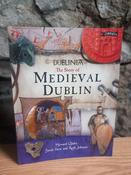 Howard Clarke, Sarah Dent &amp; Ruth Johnson - Dublinia : The Story of Medieval Dublin - PB image