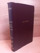 Thomas Nelson Publishing - The Holy Bible ( NKJV) - New King James Version - image