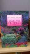 Tiger Books / Pictorial Guide Garden Flowers (Coffee Table Book) image