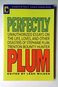 Leah Wilson / Perfectly Plum (Large Paperback)