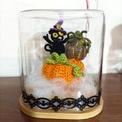 Black cat and pumpkins Halloween Amigurumi decoration
