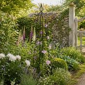 Tom Chambers Byland Obelisk - 1.5m image