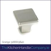 Knob<br /><small>Grange (32mm/Brushed Satin Nickel)</small>