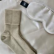 Cashmere &amp;amp; Eye Mask Gift Set image