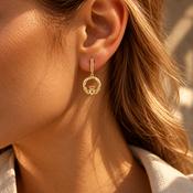 Seala Collection 8mm Polished Claddagh Stud Earring Gold image