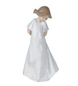 Nao Figurines So Shy image