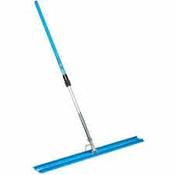Ox P536924  4 foot Bull Float Lightweight Aluminium with extendable handle 1300-2400mm