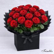 18 Ecuadorian Red Roses image