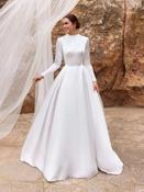 Pronovias Erminda Sale Wedding Dress image
