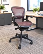 Herman Miller Aeron Classic Burgundy (Wine Mesh) (Size B) image