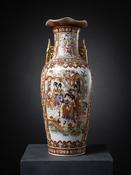 Large Vintage Mid 20th Century Chinese Decorative Vase image