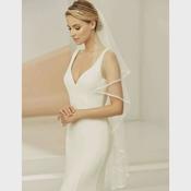 Shauna Fingertip Veil